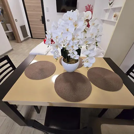 Azizi Sea Breeze Premium - Pool & Langa Plaja Năvodari