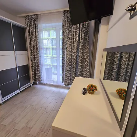Azizi Sea Breeze Premium - Pool & Langa Plaja Apartamento