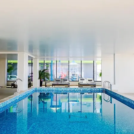 アパート Azizi Sea Breeze Premium - Pool & Langa Plaja *